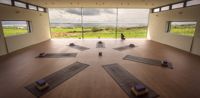 wellness_retreat_love_yoga