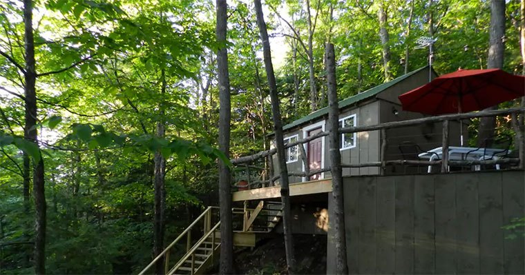 cabin-10