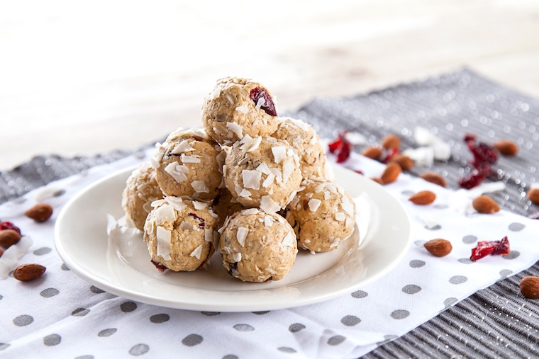 healthy trail mix protein bites recipe