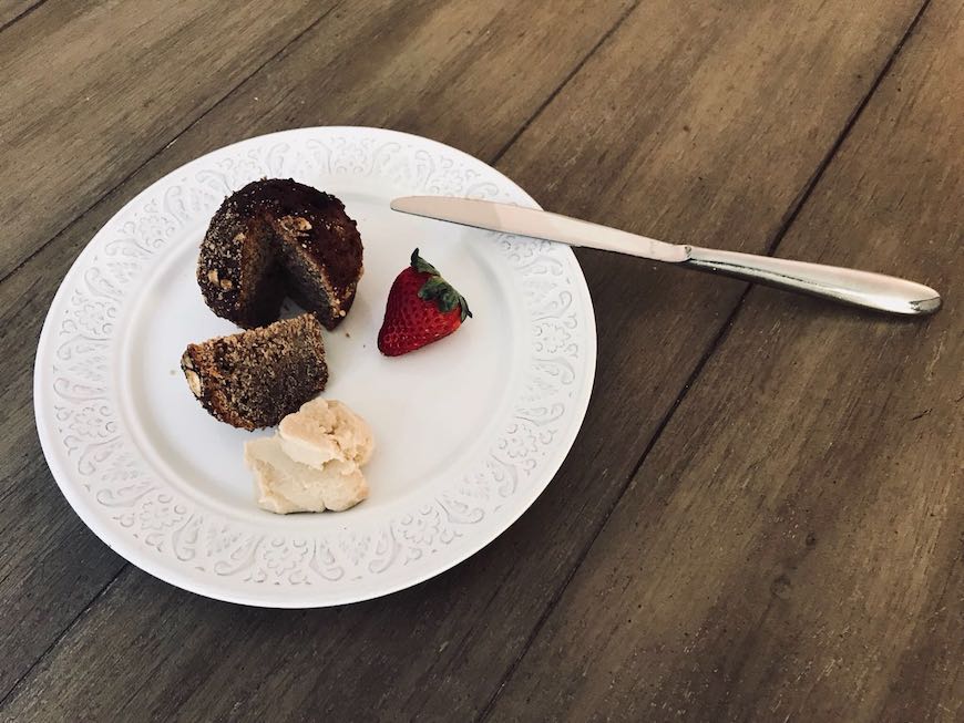 14 wellness pros share the healthy breakfasts they eat every morning