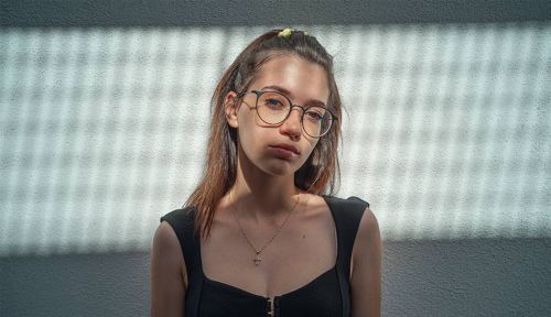 alt