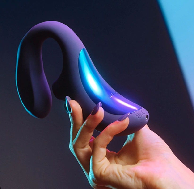 Best triple-stimulation rabbit vibrator: LELO Enigma Wave