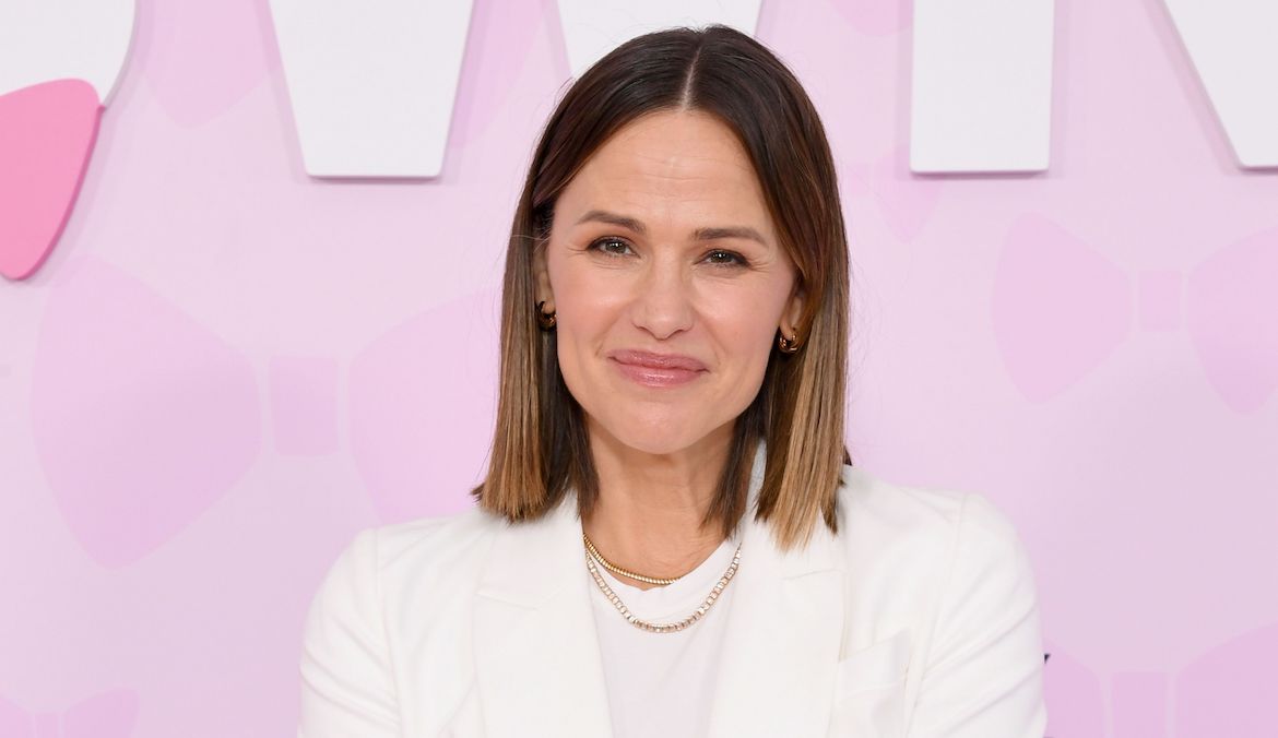 Jennifer Garner’s Secret Post-Shower Hair Oil Is on Sale for Prime Day