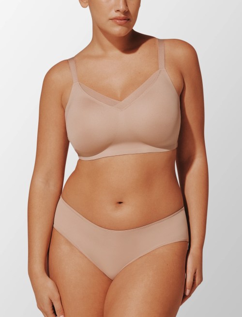 Best wireless: Thirdlove 24/7 Classic Wireless Crossover Minimizer Bra