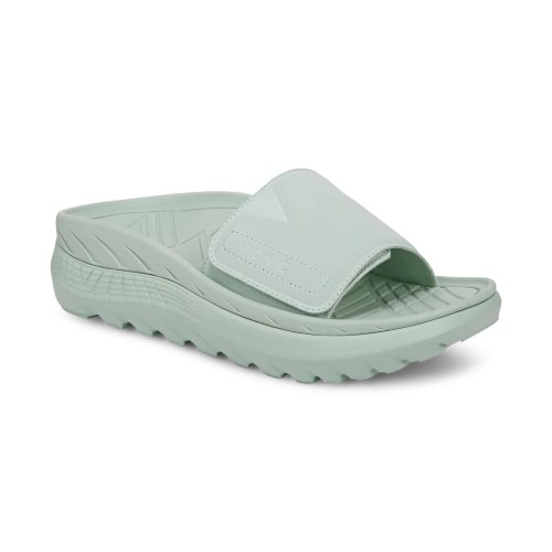 Best for plantar fasciitis: Vionic Rejuvenate Recovery Sandals